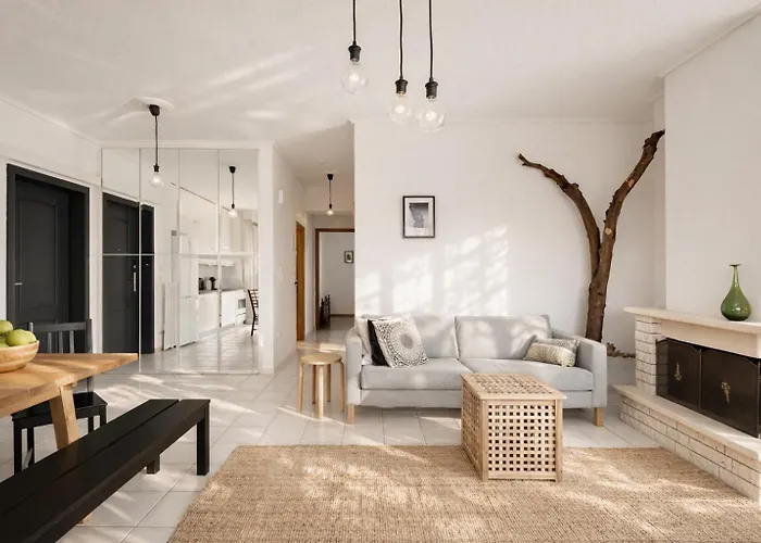 3br 300mts From The