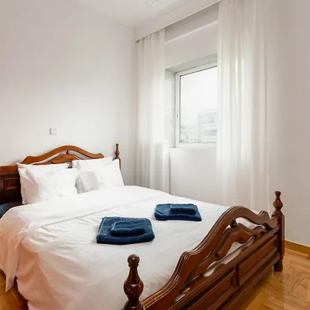 アパート 3br 300mts From The