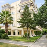 Apartament 3br 300mts From The Peraía