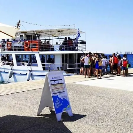 Daire 3br 300mts From The