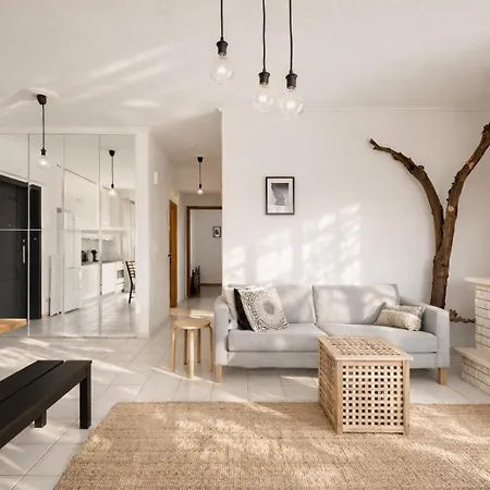 3br 300mts From The