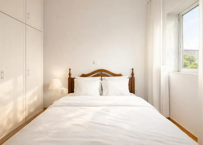 3br 300mts From The Apartman Peraía