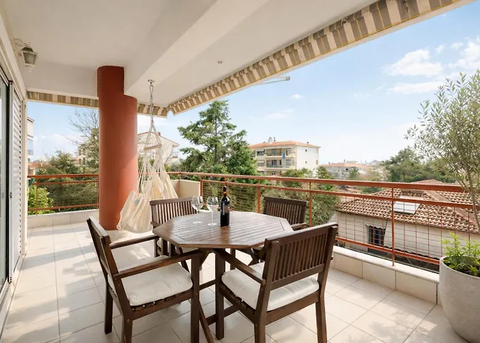 Apartman 3br 300mts From The