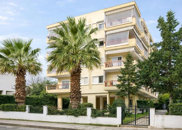 Apartman 3br 300mts From The
